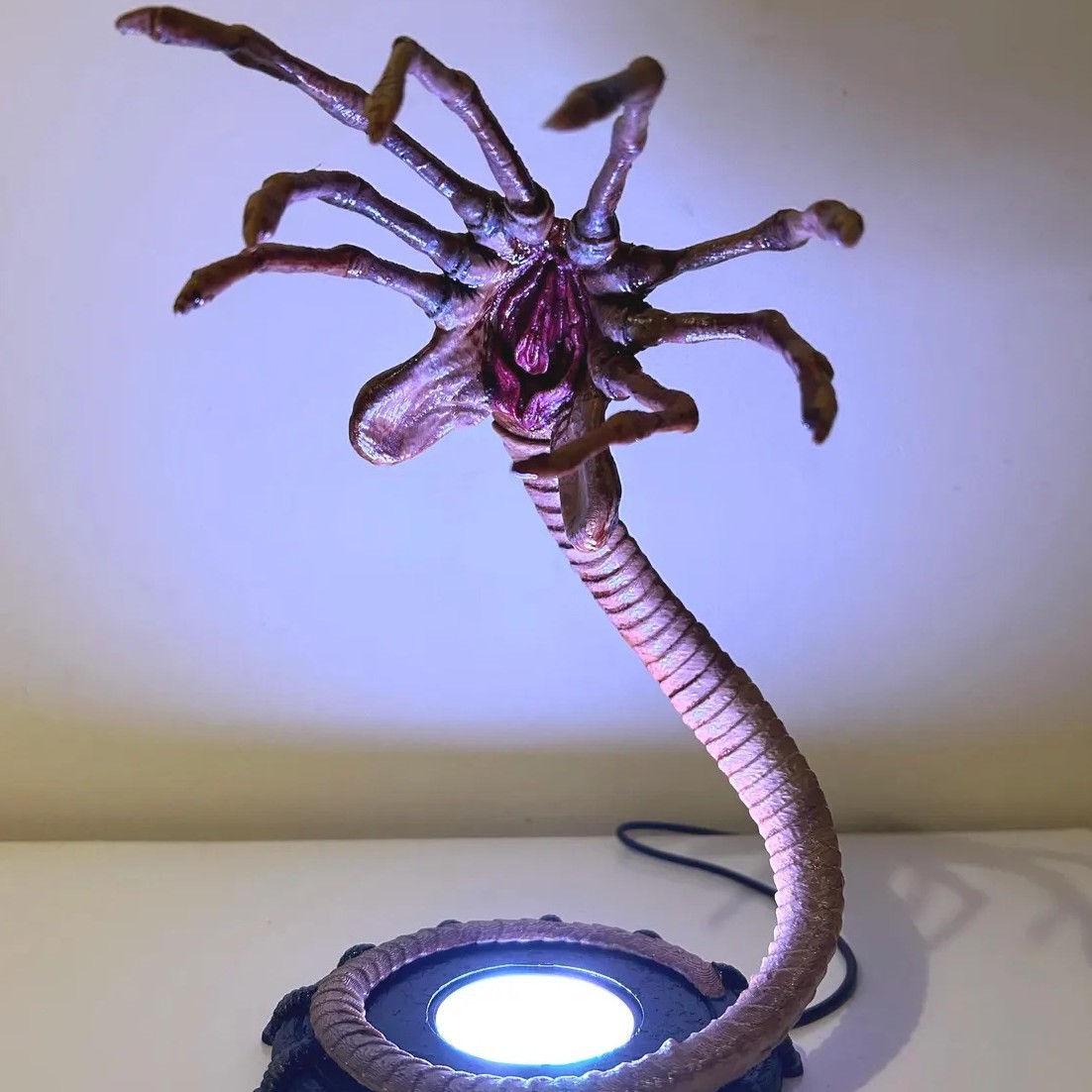Pumpkin Lantern Halloween - Ночник-фонарь Alien Facehugger, мигающий декор в