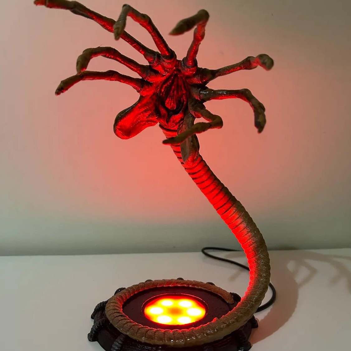 Ночник-фонарь Alien Facehugger – обзор и цена Pumpkin Lantern Halloween